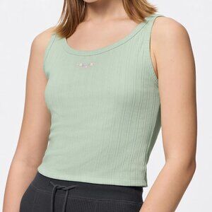 Uniqlo GU Cotton Blend Cropped Tank Top Floral Basic Tee Light Green